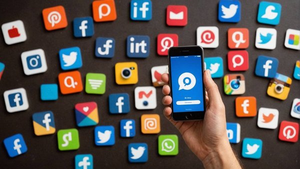 Comprendre l'impact des réseaux sociaux sur notre quotidien